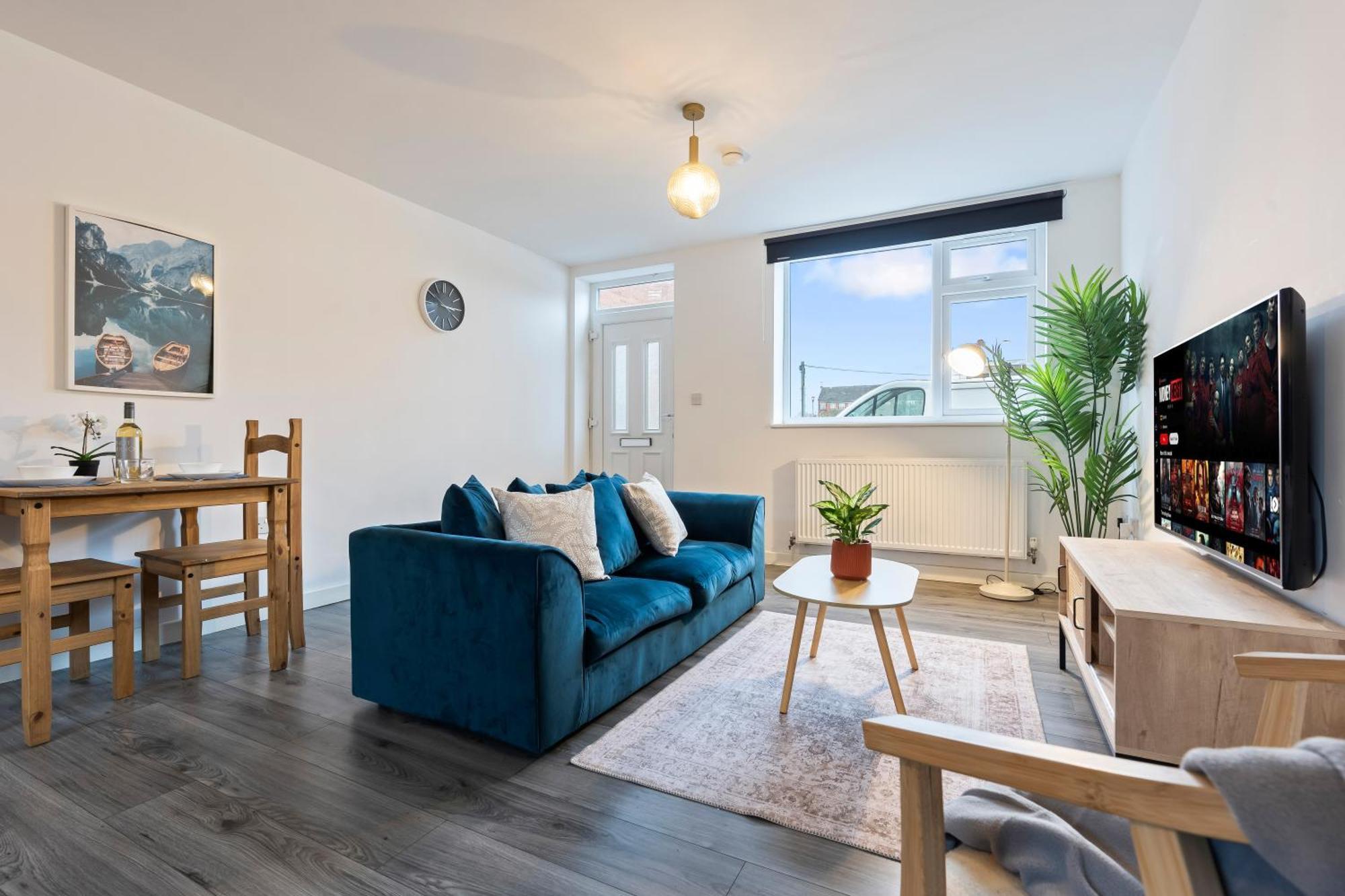 Stylish New Apartment - Free Wifi & Netflix - Top Rated - 3Mh Cradley Heath Buitenkant foto