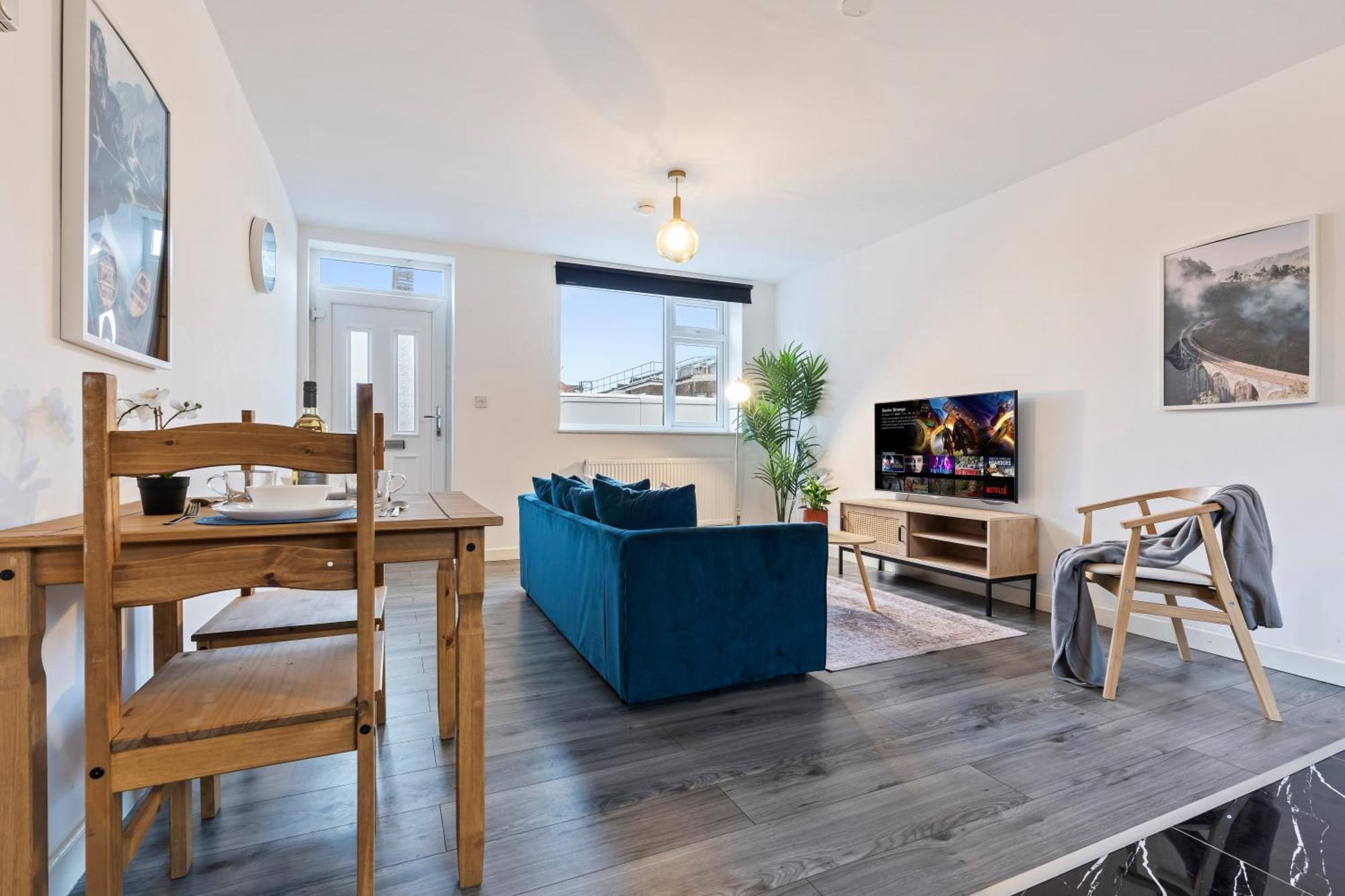 Stylish New Apartment - Free Wifi & Netflix - Top Rated - 3Mh Cradley Heath Buitenkant foto